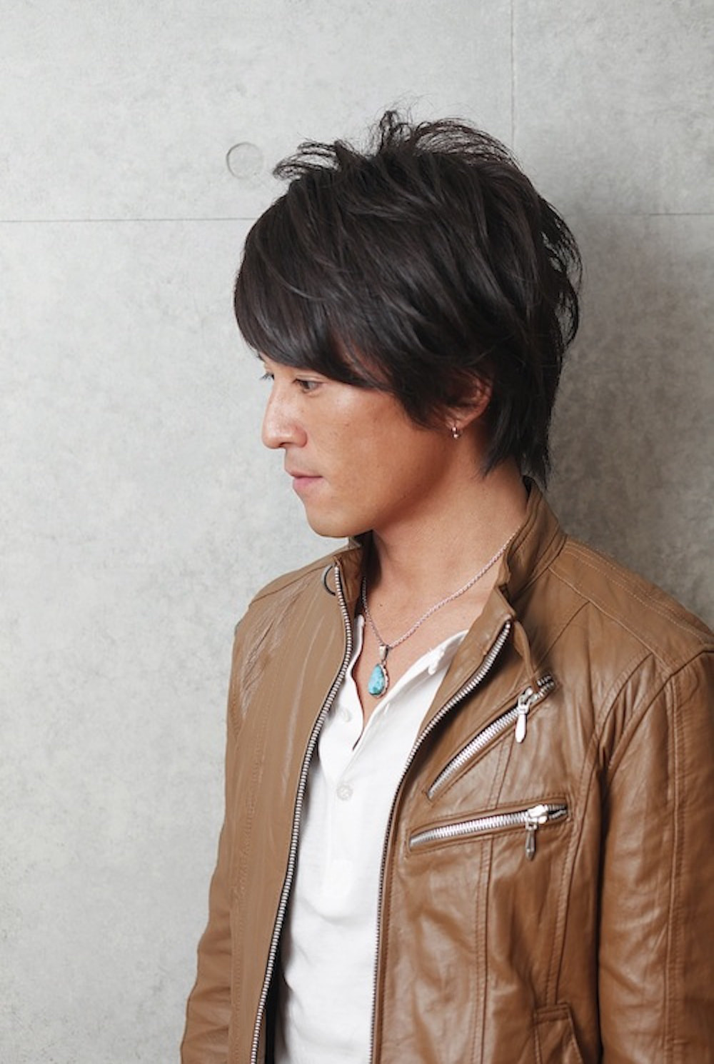 メンズクールショートヘアスタイル（横向き）