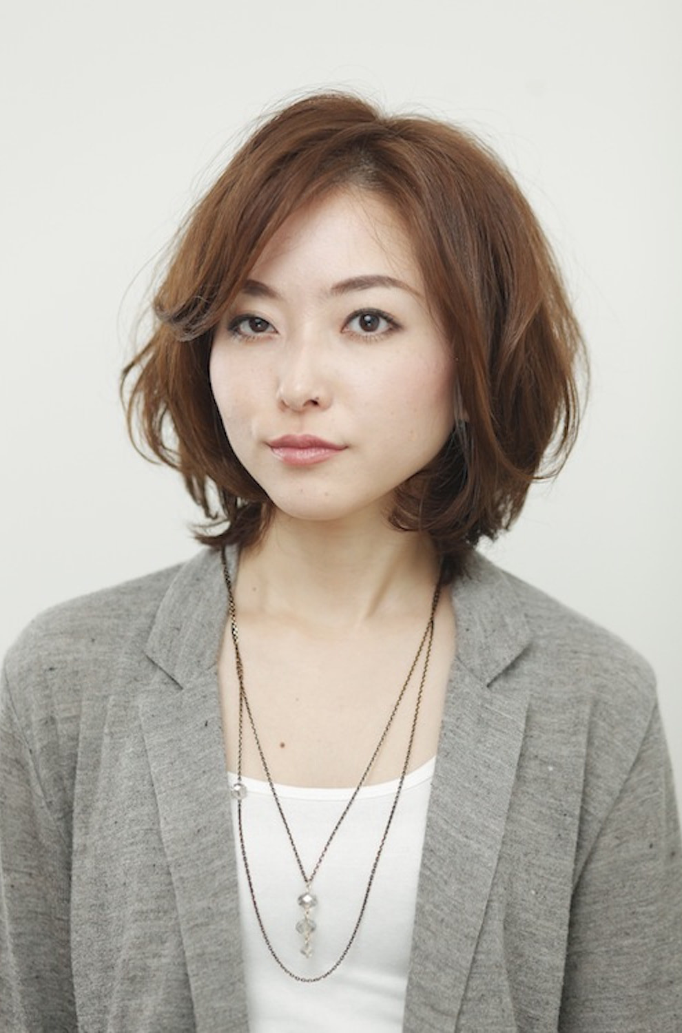 大人ボブのヘアスタイル（正面）